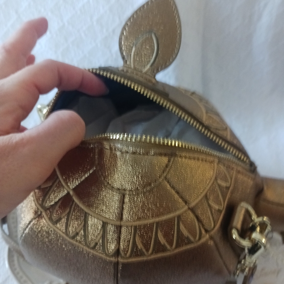 Stitch Shoppe by Loungefly × Disney Aladdin Genie Lamp Crossbody Bag - Picture 9 of 16